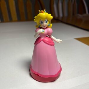 Peach Amiibo